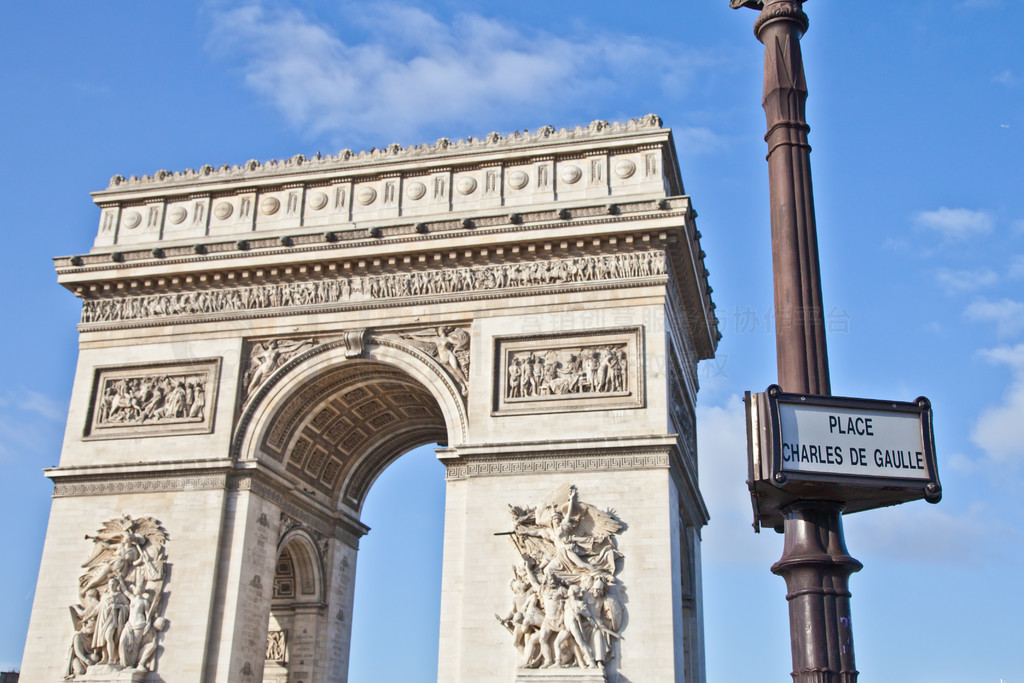 ţArc de Triomphe de l’A?toileǰĹż֮һλڴֹ㳡ģλ Champs-A?lysA?es 