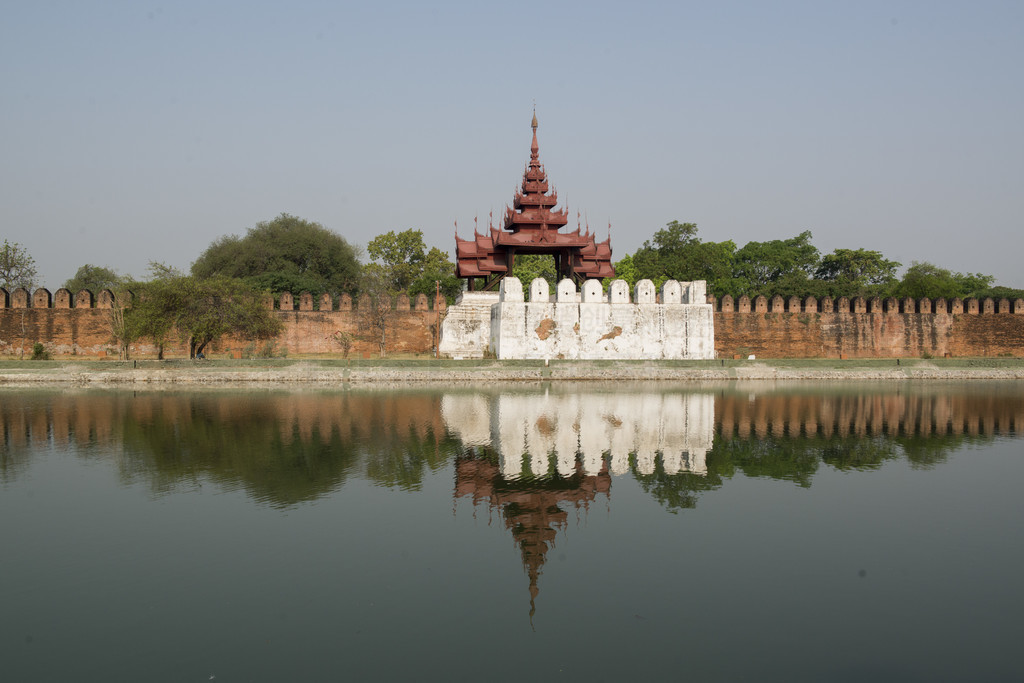 лʹĻǺӺͱǽ.. ASIA MYANMAR MANDALAY FORTRESS WALL