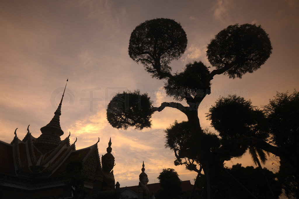 λڶ̩Ϻӵ֣̩ WAT ARUN