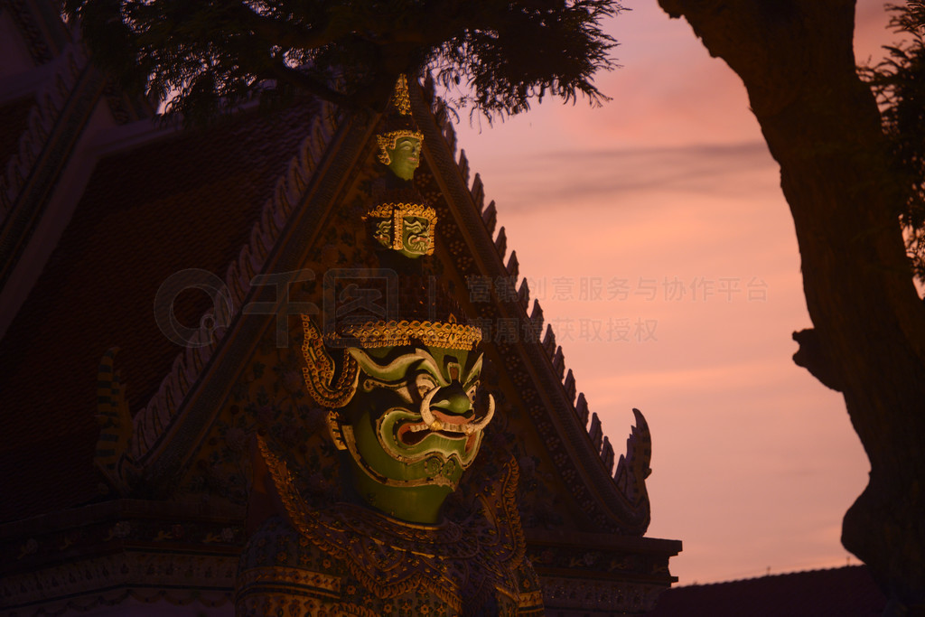 λڶ̩Ϻӵ֣̩ WAT ARUN