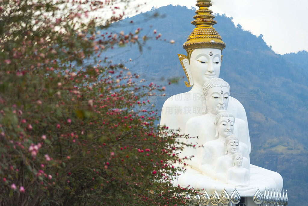  Wat Phasornkaew £̩PhetchabunKhao Kho 