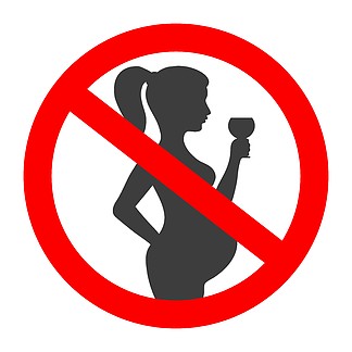 <i>怀</i><i>孕</i>不喝酒。<i>怀</i><i>孕</i>期间矢量标志上没有酒精饮料与<i>孕</i>妇剪影。<i>怀</i><i>孕</i>禁止饮酒标志