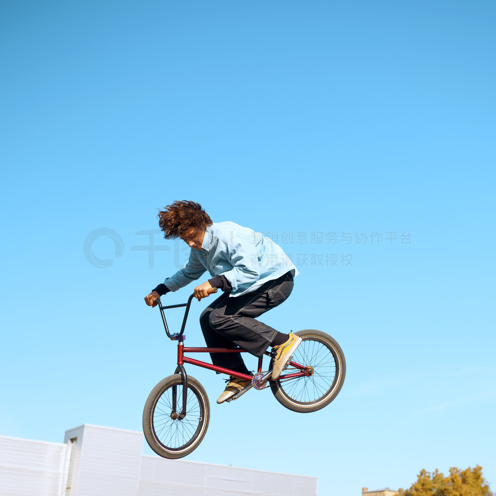  bmx гµˣУڻ幫԰ѵг˶Σյг˶ðսͷУļ԰гСֳڻ幫԰µˣ