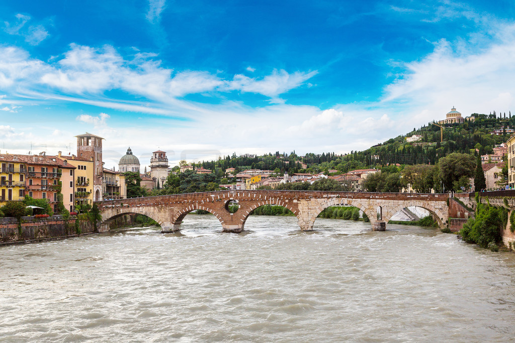 άɵİϽܺӺ Ponte di Pietra 