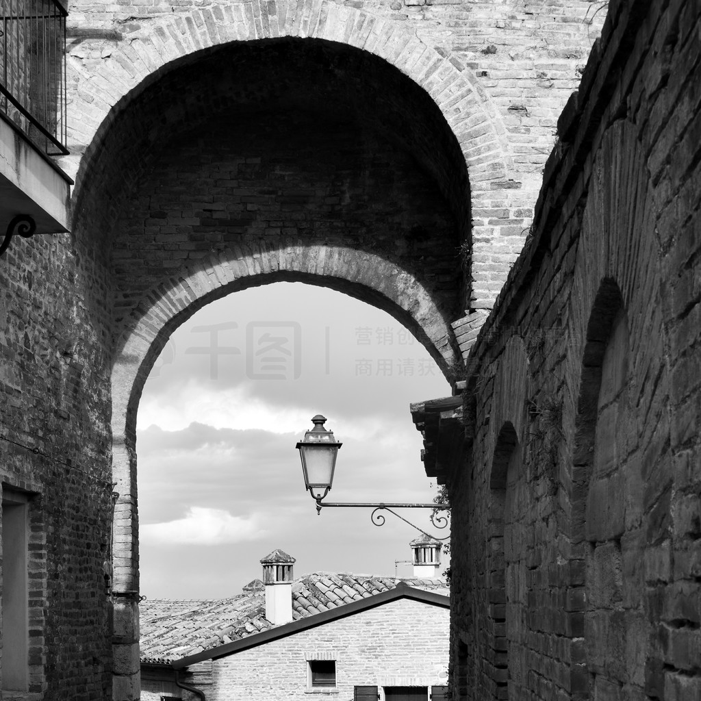 ʡ Santarcangelo di Romagna ͽֵڰ׳о