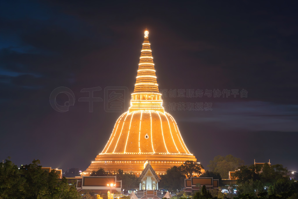 Phra Pathom Chedi µͼλ̩иķͳξ㡣̩ر꽨ϵĽ