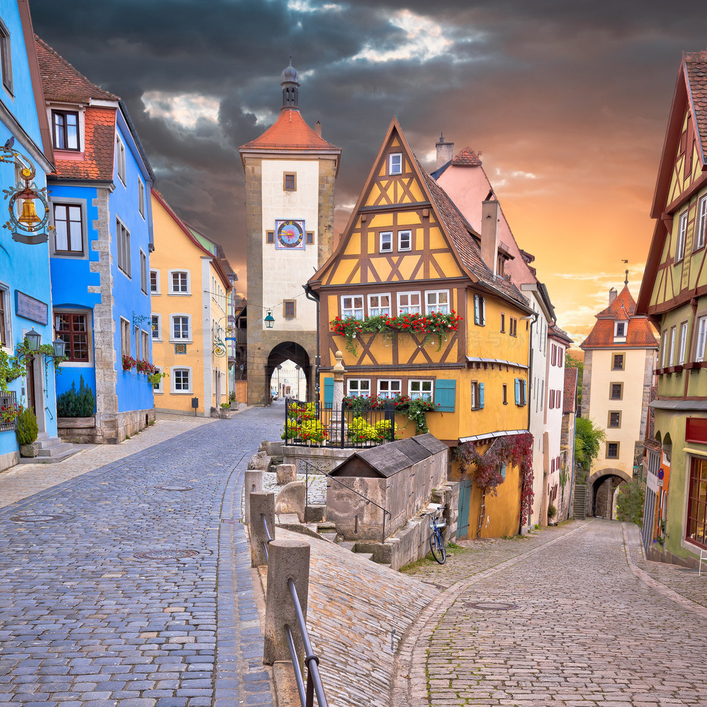 Rothenburg ob der Tauber رꡣ¹ͷǵ֮·ڱʷСĶʯֵͽ