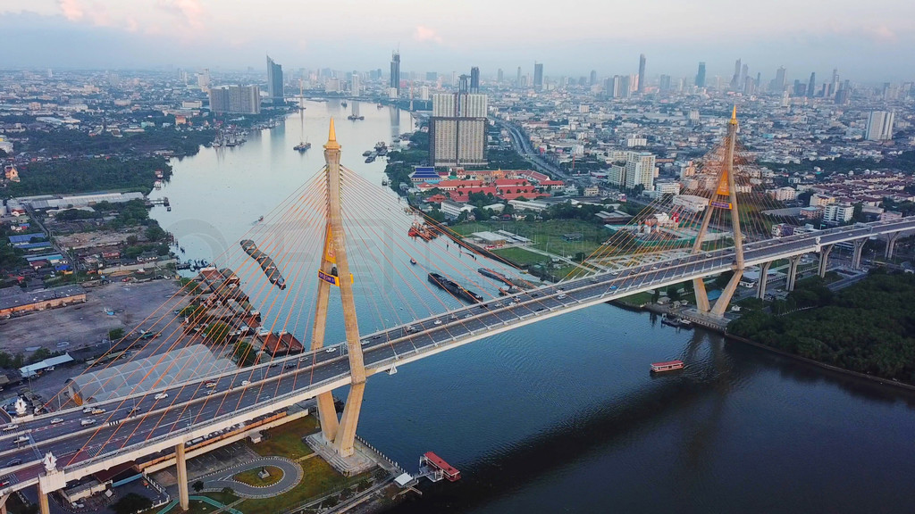 Bhumibol źϺṹеͼУȡʱģ̩