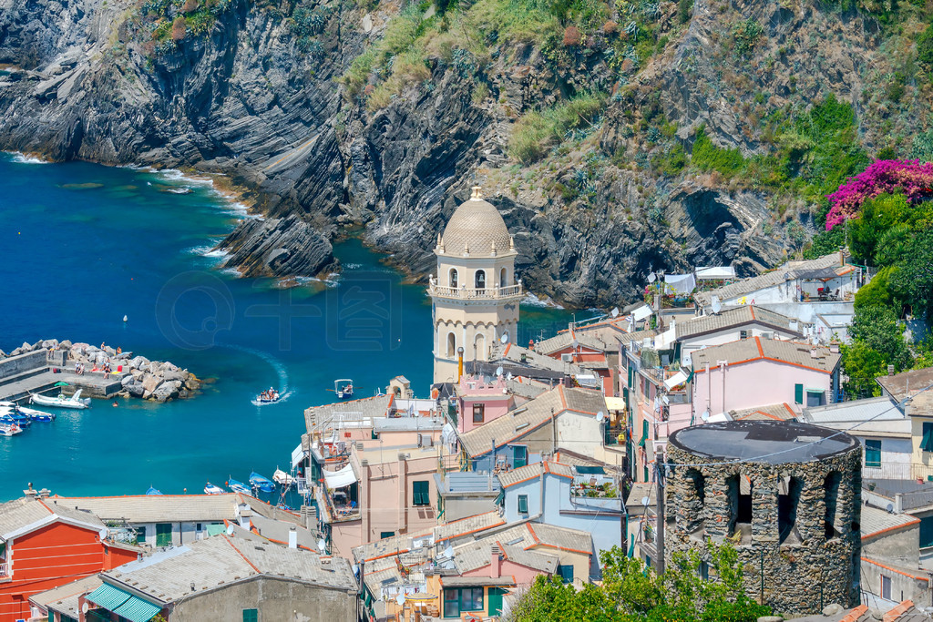 Τɫķӵϴׯ.. Vernazza ׯϷӵɫǽʥؽáҹ԰ǣ