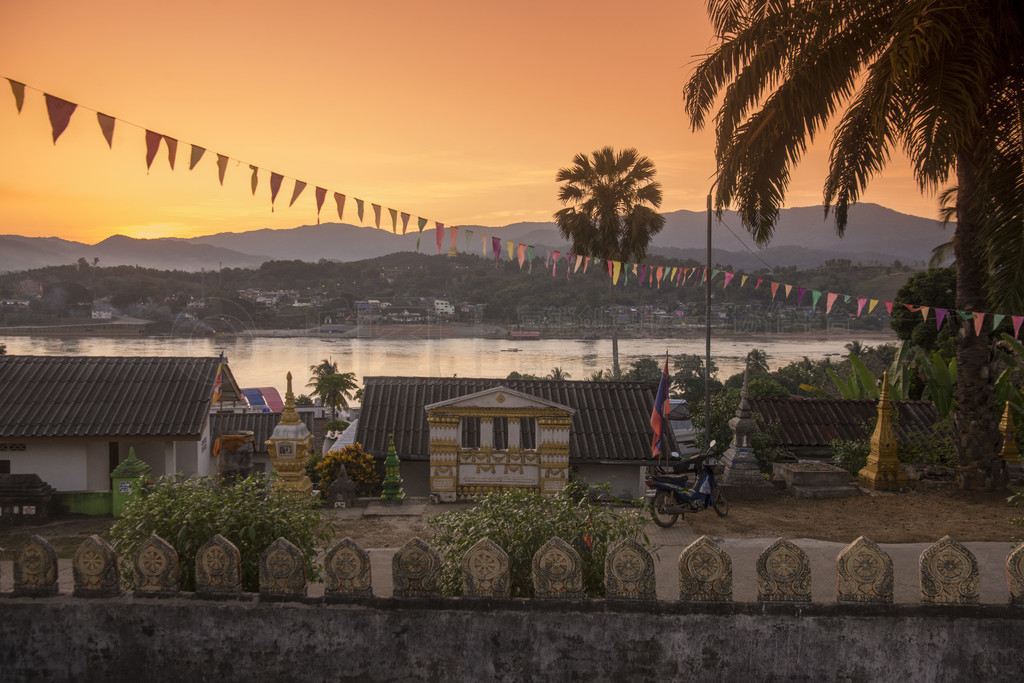 عӵľɫ̩׵ı߽λ Wat Chomkao ManilatΣ2019  11 ¡LAO HUAY XAY MEKONG RIVER VIEW