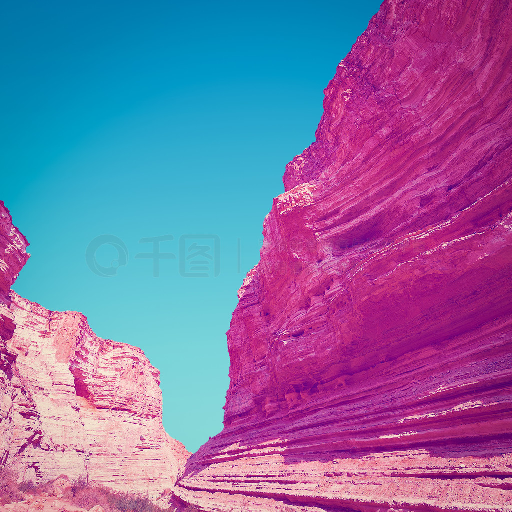 ɫڸǷɳĮ Canyon En AvedatInstagram Ч