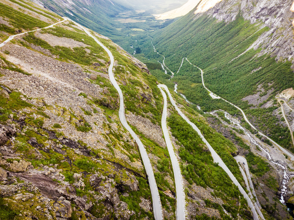 ͼ Trolls Path Trollstigen  Trollstigveien Ųŷѷ羰ɽ··ߡŲ޶˹ٸɽ·