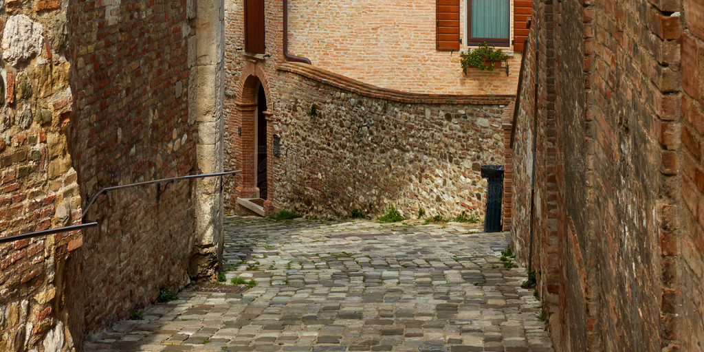 ʡ Santarcangelo di Romagna ͷ羰续Ľֵʹ