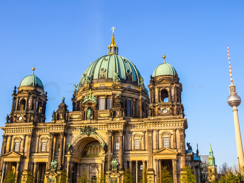 ִ HDR¹ֵĸ߶̬Χ HDR Berliner Dom ý