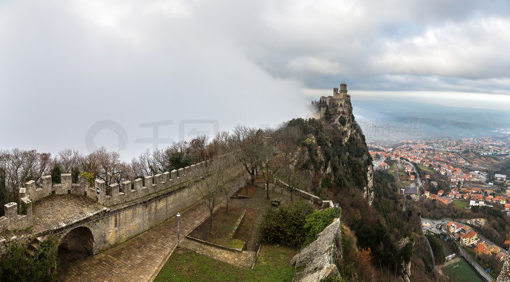 Rocca della Guaita ʥŵڶ