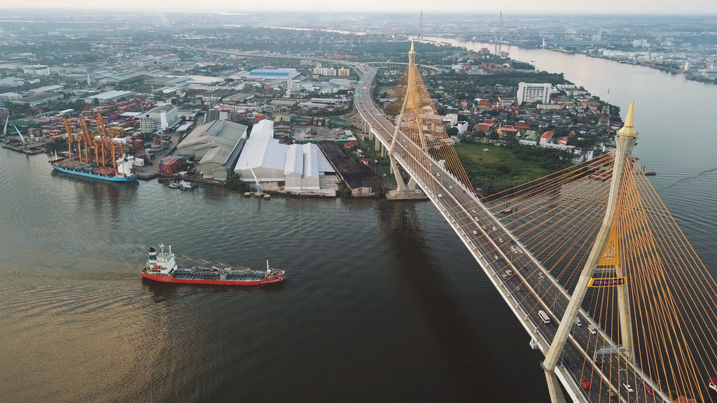 Bhumibol źϺṹеͼУȡʱģ̩