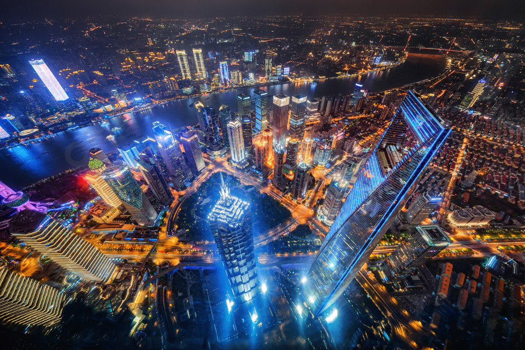 中国上海市中心的鸟瞰图亚洲智慧城市的金融区和商业中心摩天大楼和