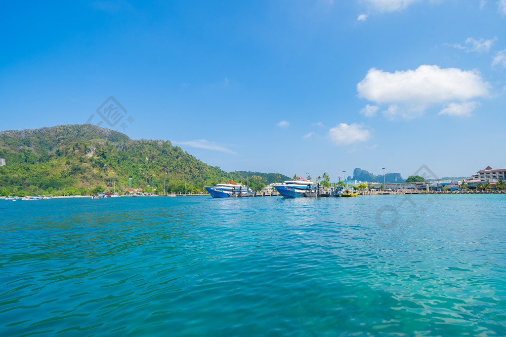 泰國安達曼海.與藍天的旅遊勝地.自然景觀.