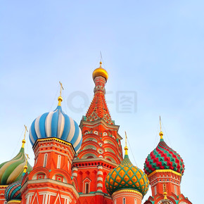 俄罗斯莫斯科红场上的俄罗斯东正教教堂（现在是博物馆）的圣瓦西里大教堂（瓦西里大教堂）的片段视图