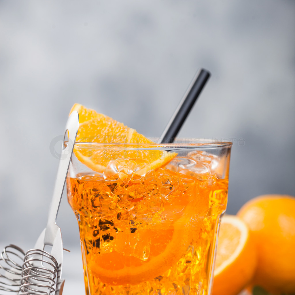 Aperol spritz ļβװڸУԳӺǳϡ