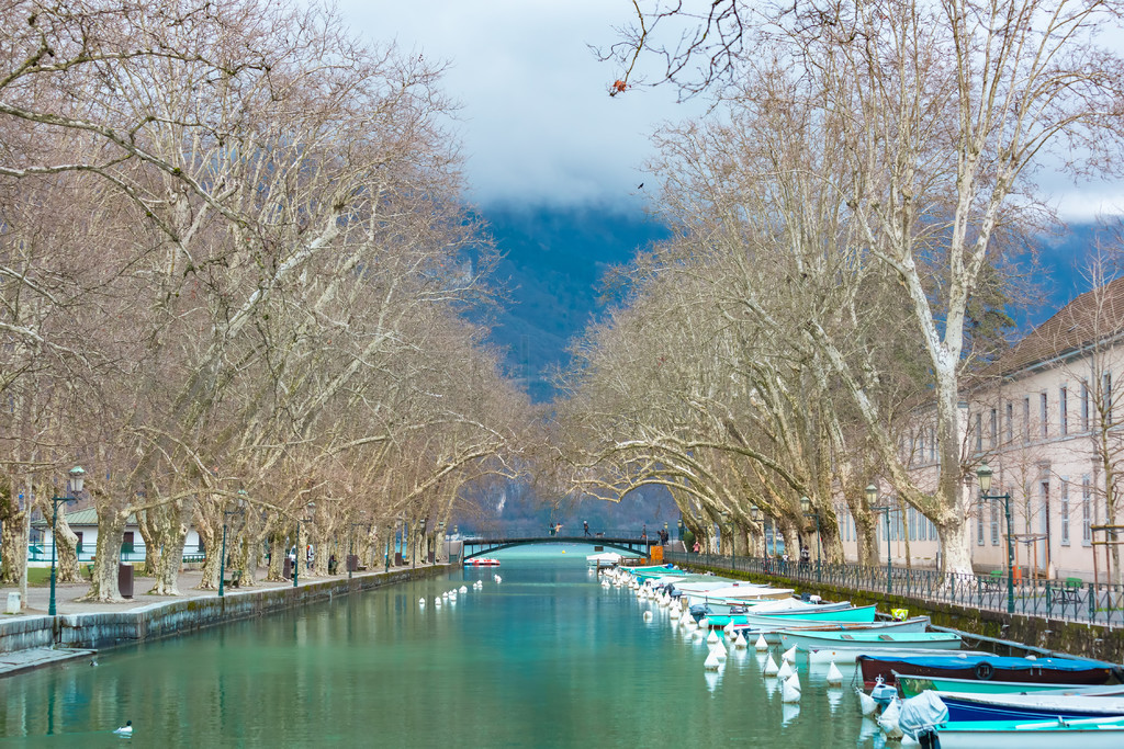 ˹ɽ˹ Vasse ͨİŻ Pont des Amoursİ֮