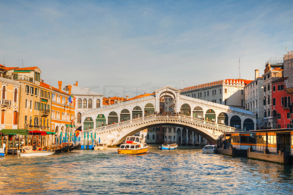  (Ponte Di Rialto) õ