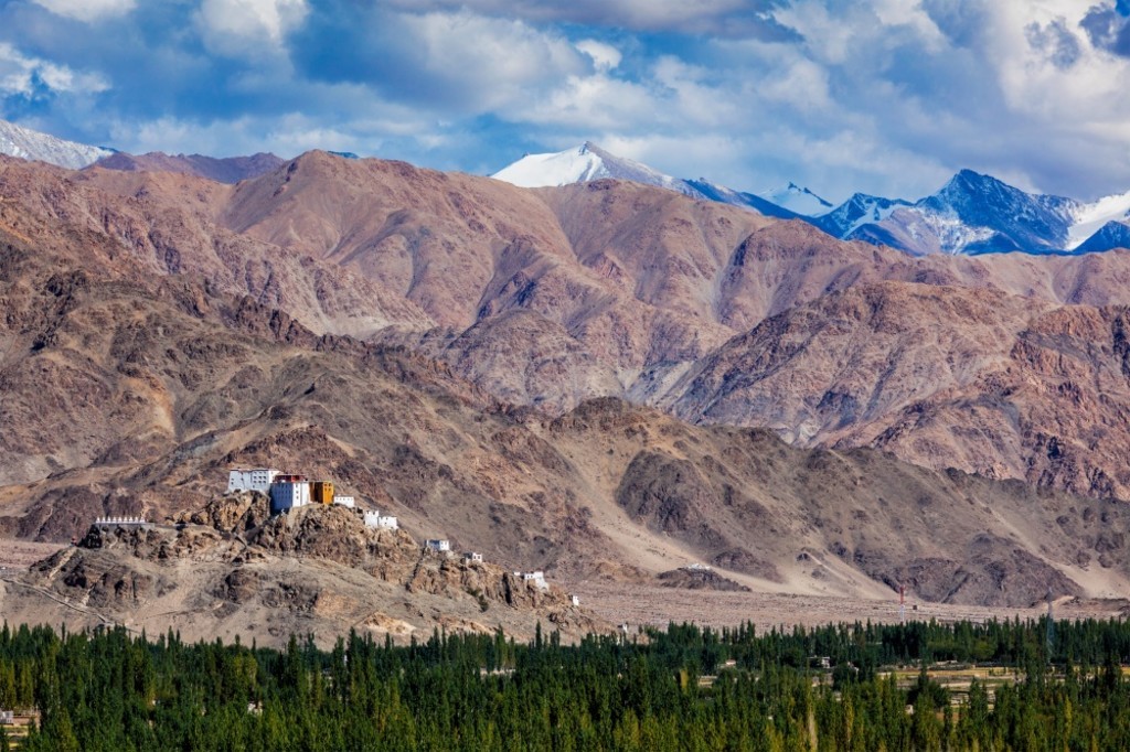 ϲɽ Thiksey gompa Ժлľɫӡˡϲɽ Thiksey gompa Ժ