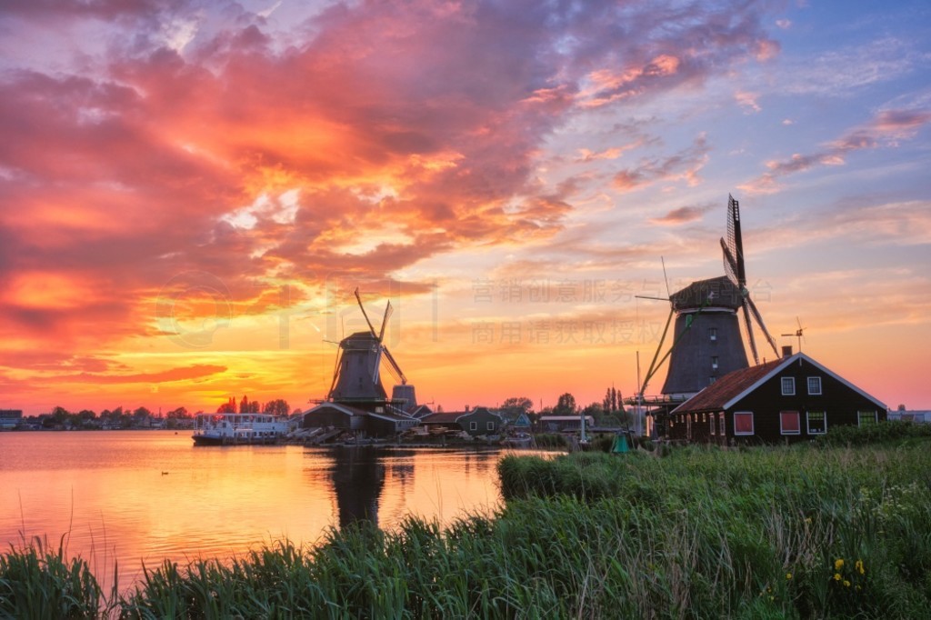 峡   ʤ Zaanse Schans ķ糵ʱ֣εΪ׳ۡ޵ɣ˹˹糵ķ糵ʱ֡½޵