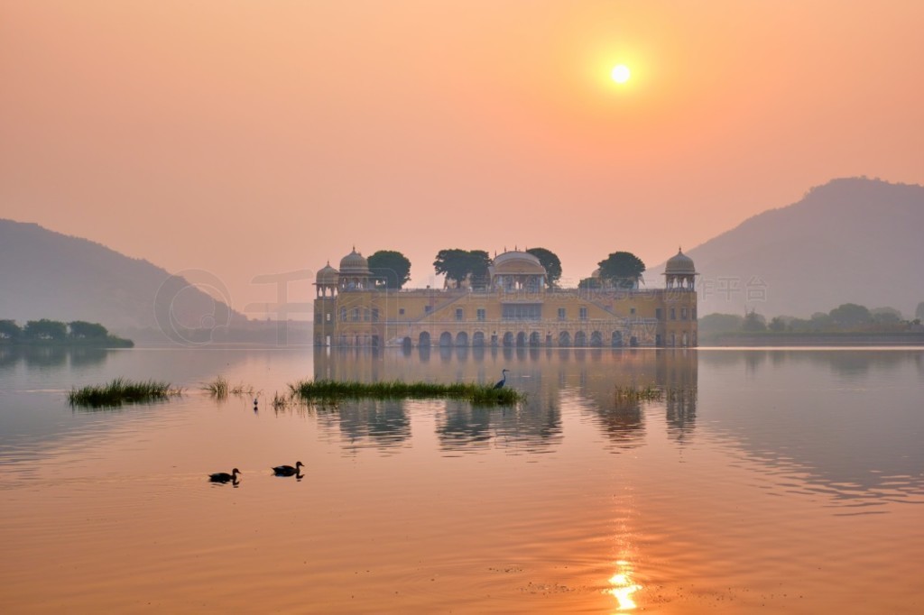 իֶճʱ֣ӡεر Jal Mahalˮȹ糿ΧѼӺ糿ӡ˹̹իֶիֶճʱ֣Jal Mahal ˮ糿ӡ˹̹