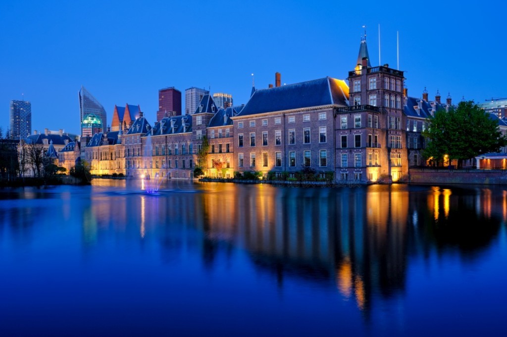  Binnenhof  Hofvijver ľۣԼĦ¥ҹ Hofvijver  Binnenhof