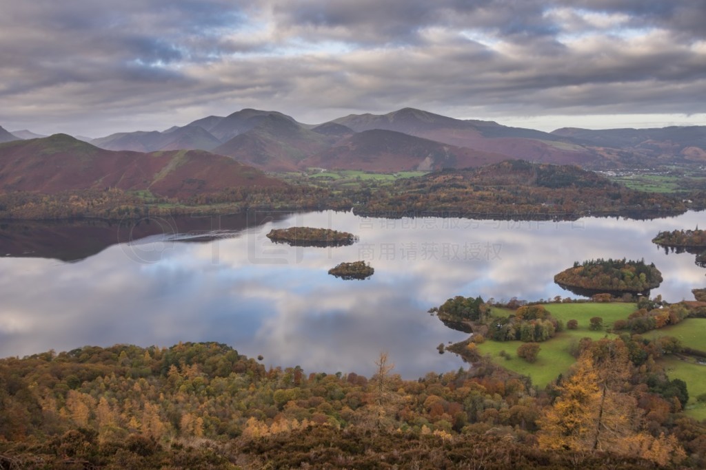 Ӻ (Walla Crag) ʷʫ＾ۣغ (Derwentwater)˹ (Catbells) Զɽɫʺ͹˾̾