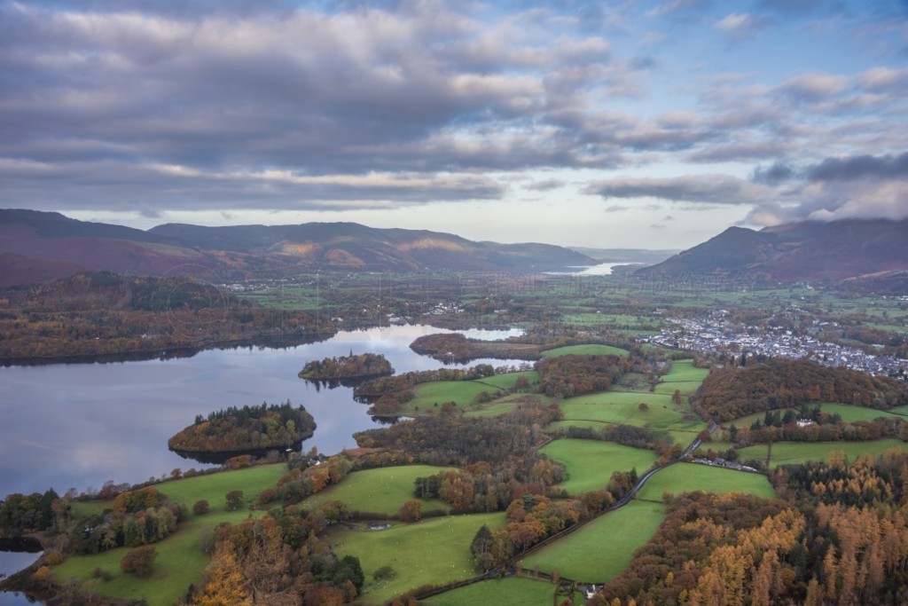 Ӻ (Walla Crag) ʷʫ＾ۣغ (Derwentwater)˹ (Catbells) Զɽɫʺ͹˾̾