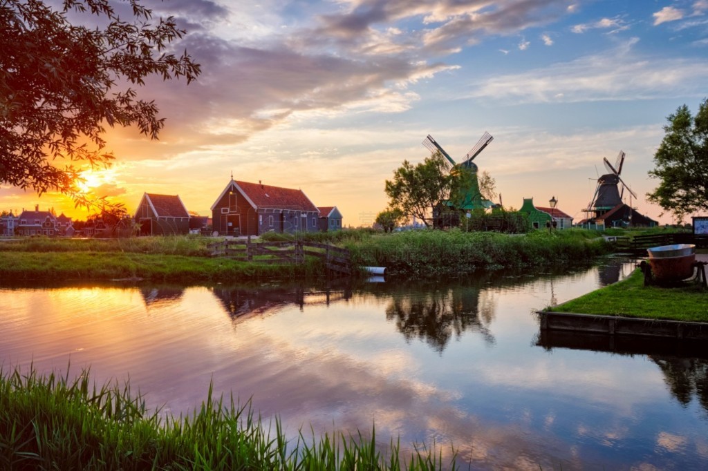 峡   ʤ Zaanse Schans ķ糵ʱ֣εΪ׳ۡ޵ɣ˹˹糵ķ糵ʱ֡½޵