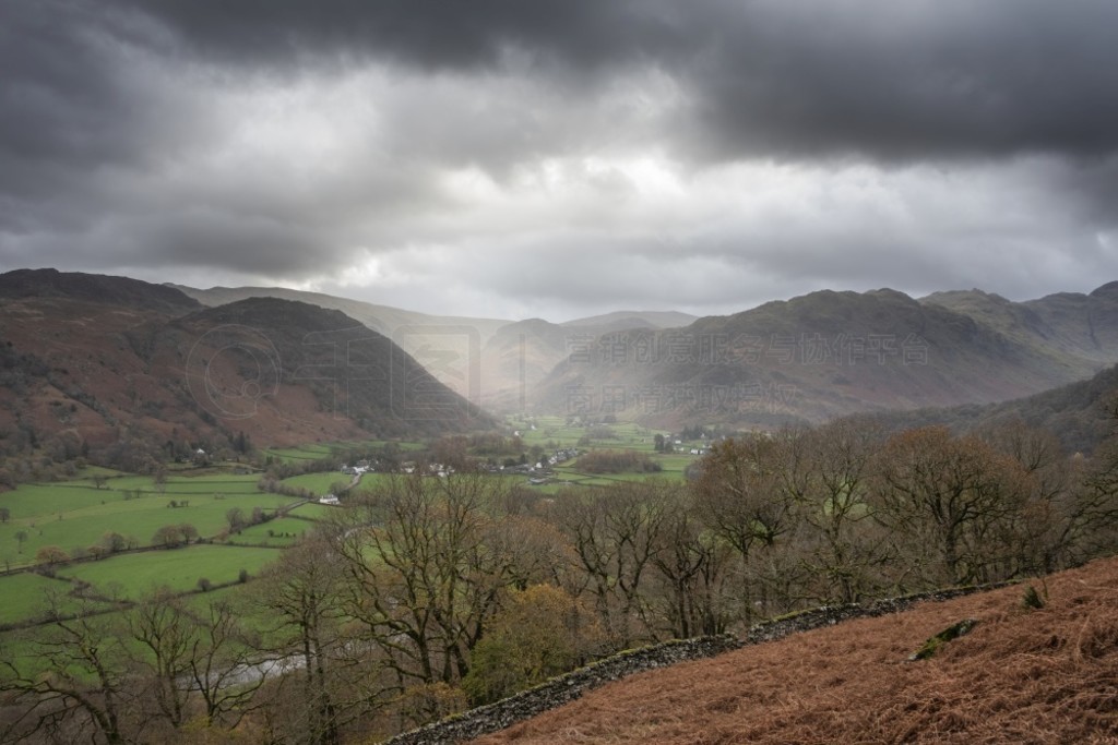 Ӻ Castle Crag  Borrowdale ɽȵ˾̾＾ͼ