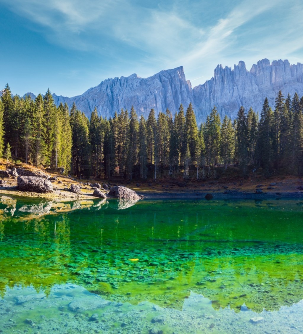 ĵĶ＾ɽ׵ɽյ޶ Karersee  Lago di Carezza ۡ羰续ΡԡȻ