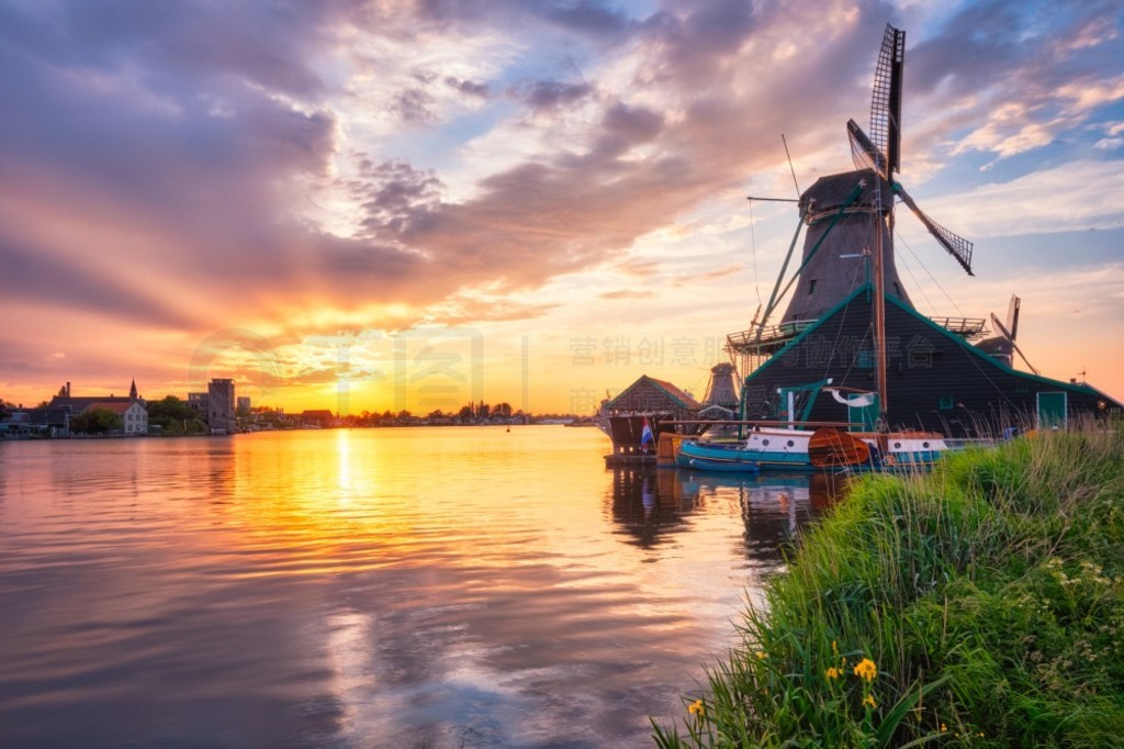 峡   ʤ Zaanse Schans ķ糵ʱ֣εΪ׳ۡ޵ɣ˹˹糵ķ糵ʱ֡½޵