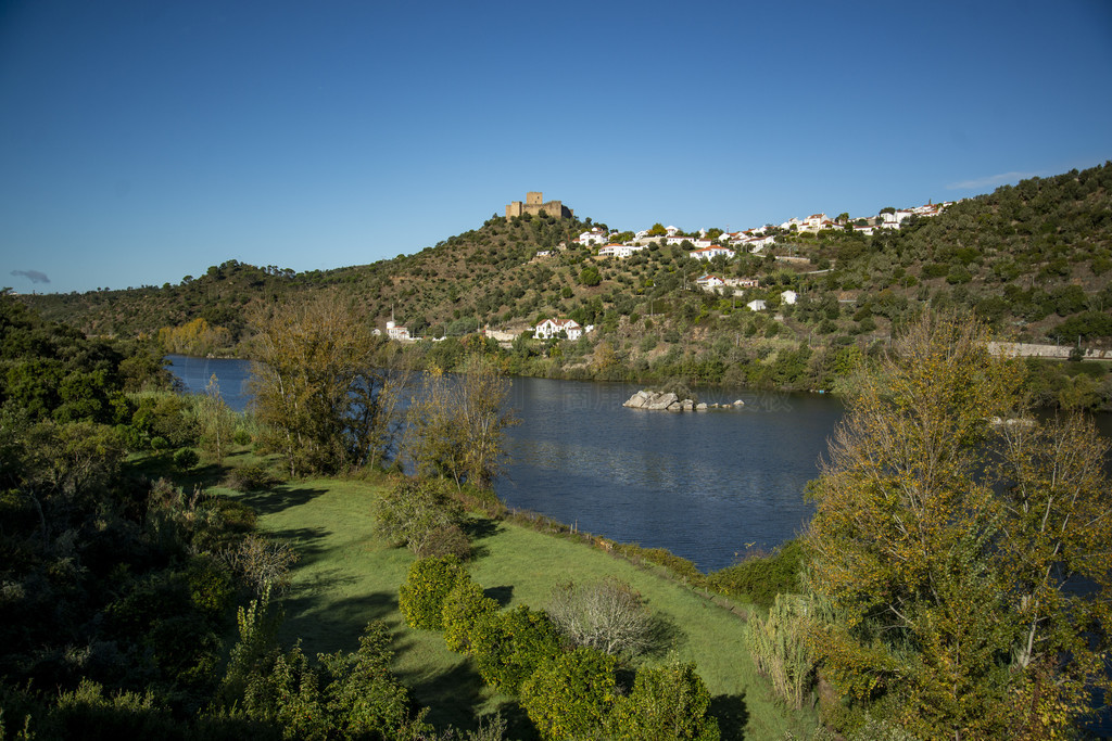  (Rio Tejo) Ǳ (Castelo de Belver) ͱ (Belver Town) ľɫ2021  10 