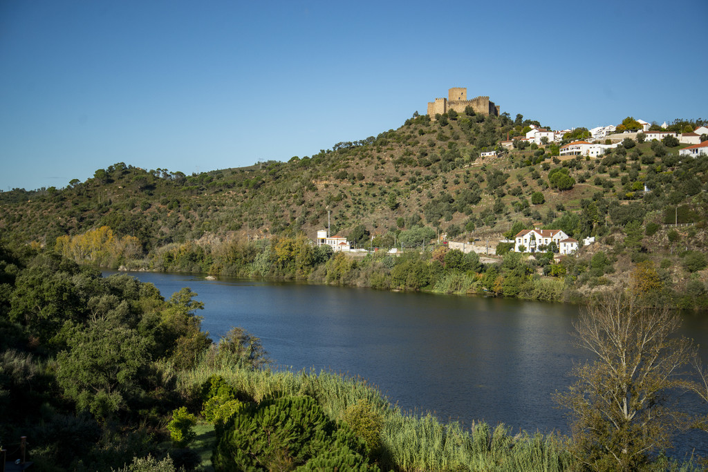  (Rio Tejo) Ǳ (Castelo de Belver) ͱ (Belver Town) ľɫ2021  10 