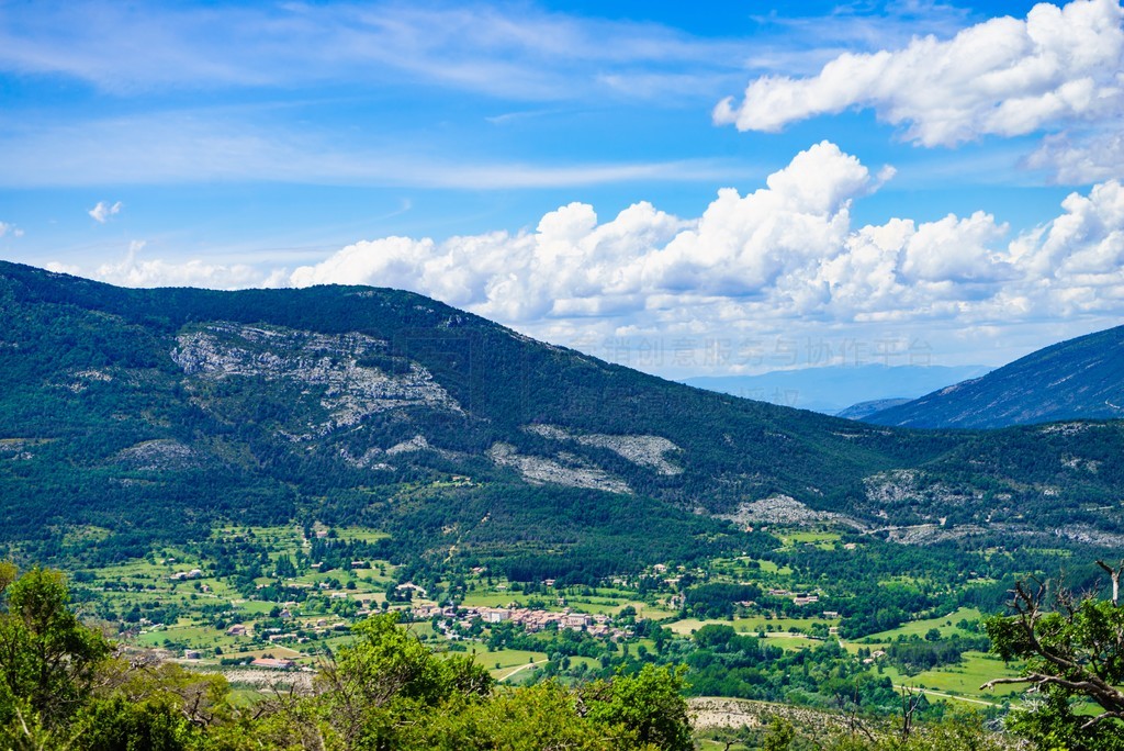 ˹ΤϿȡɽ羰 Belvedere de la Dent dAire ۾̨ۿľɫɽ˹ΤϿȡ