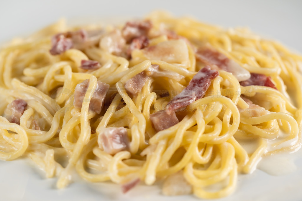 ϼ͵carbonara