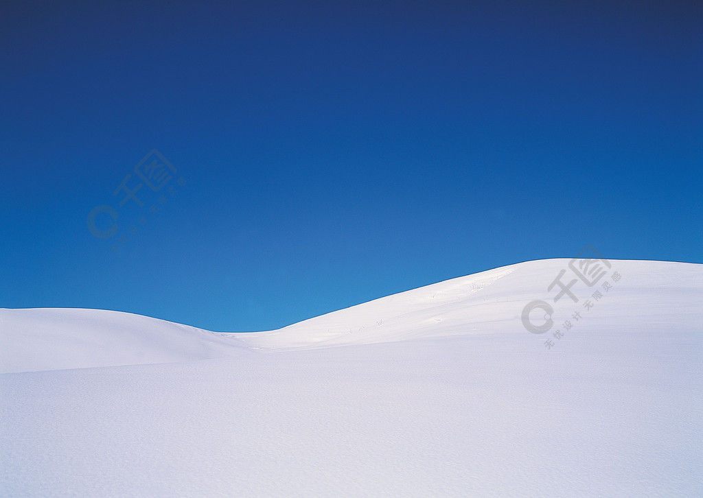 自然風景雪景雪地冬天戶外白天藍天天空局部特寫白色陽光