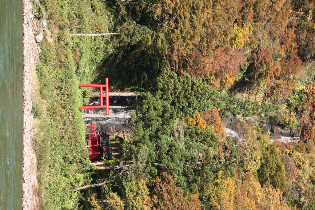 日本山形县最上川泛舟