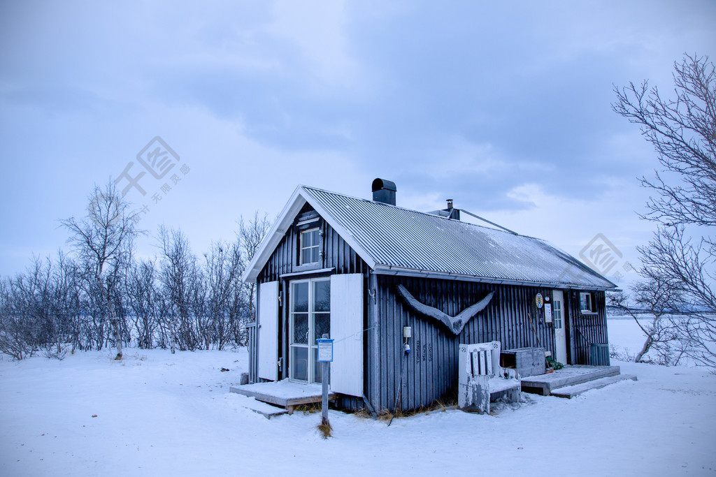 雪中獵人小屋風光2年前發佈