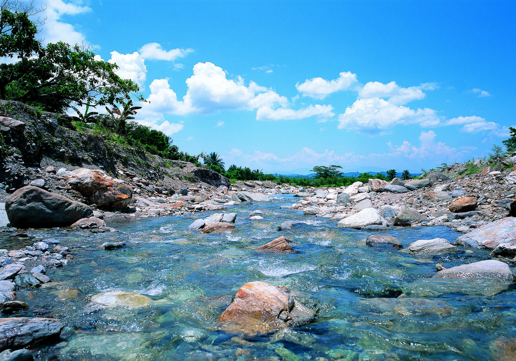 河流森林樹自然海拔島地質形成風景湖海景海角旅遊山戶外海岸線環境