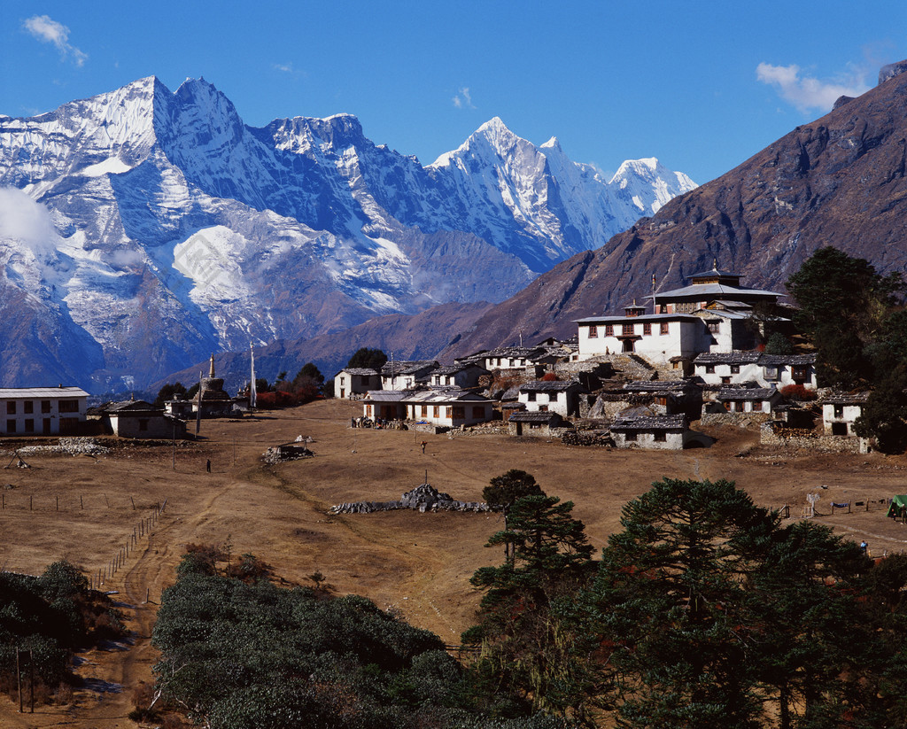 印度拉達克亞洲風景房屋天空藍天雪景山景山景戶外風景白天彩色圖像