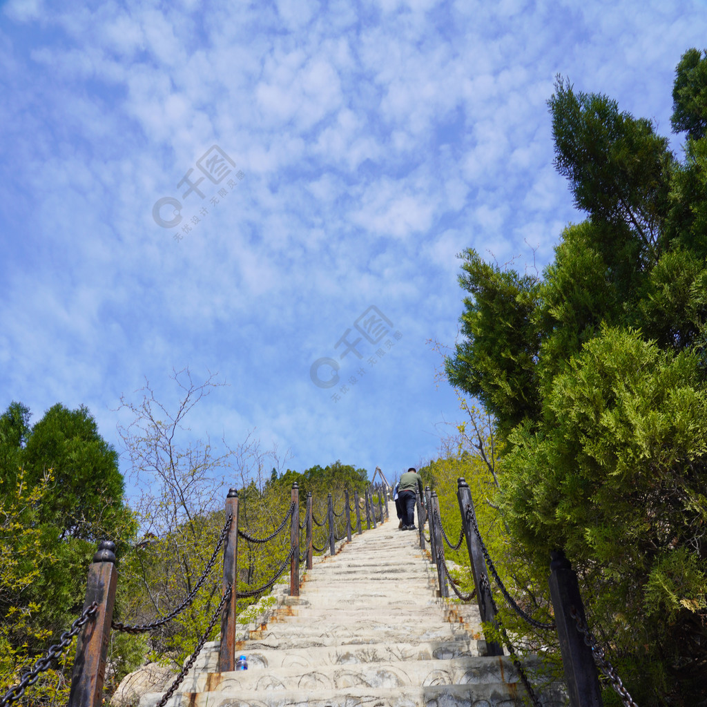 景色登山石梯摄影图