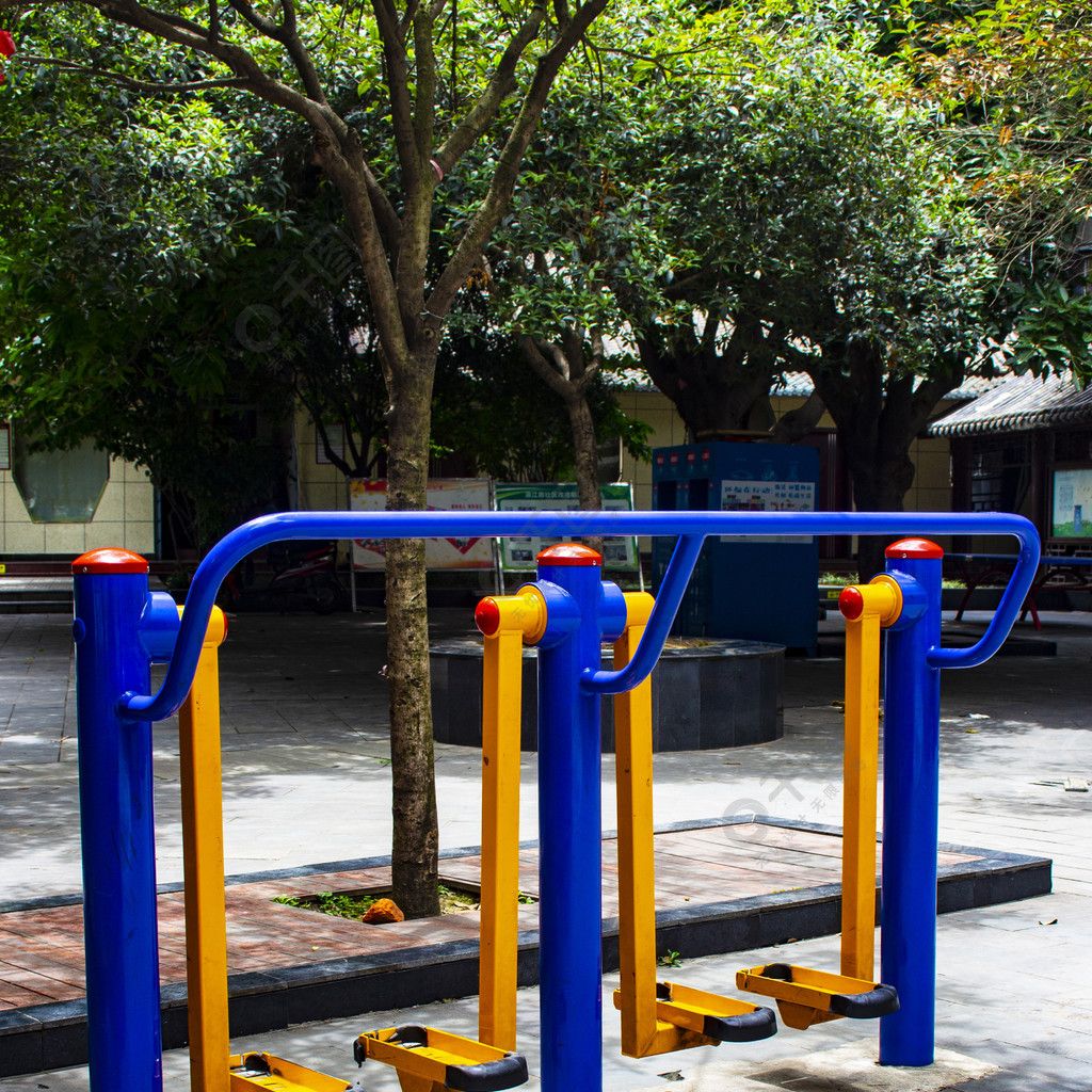 城市市民健身运动设施生活方式免费下载