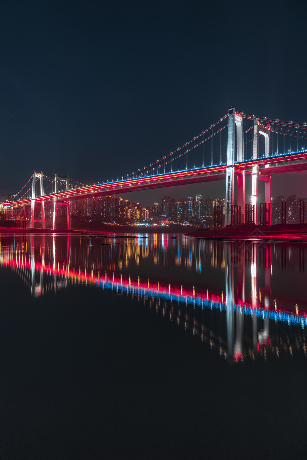 重慶鵝公巖大橋夜景倒影實拍圖半年前發佈