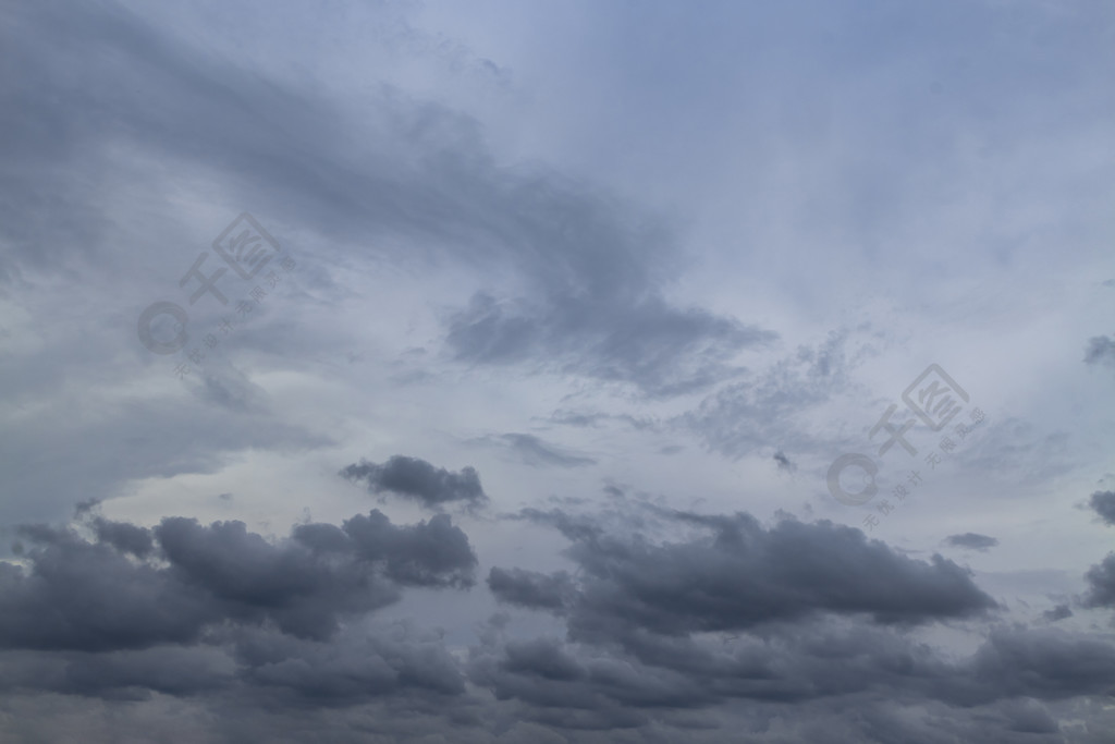 雨季陰沉灰色天空素材