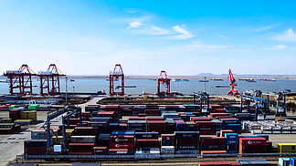 4K航拍物流中心大型港口码头集装箱